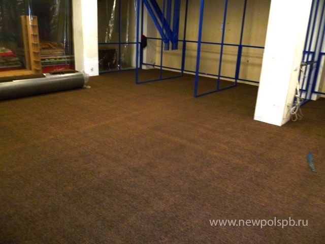 Укладка ковролина для Компании”Ами Ковры”. Ул.Варшавская д.3 (мебельный центр “ Мебельный Континент”).